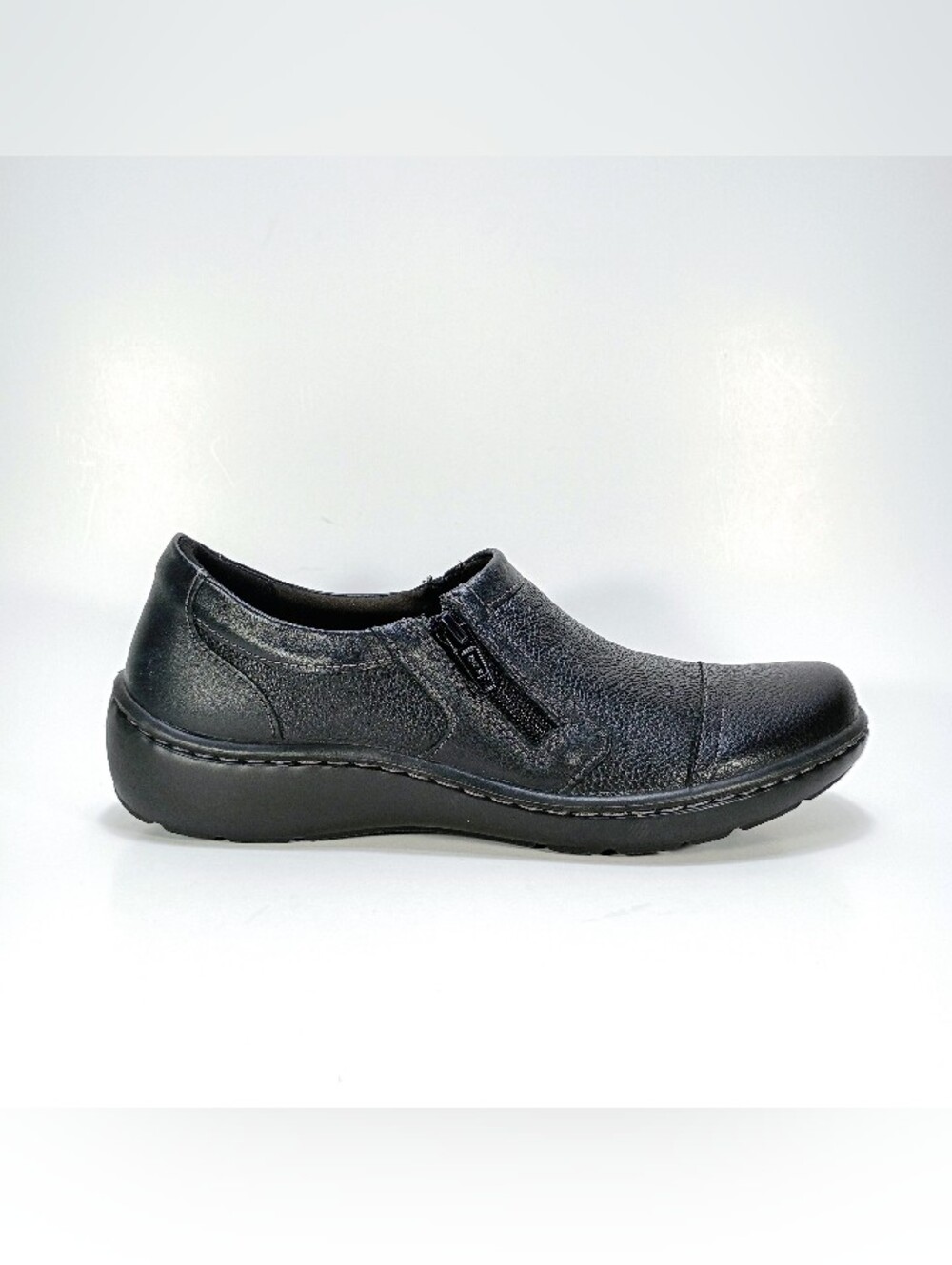Clarks Cora Giny Womens 8.5 Black Leather Side Zip Slip On Loafers
